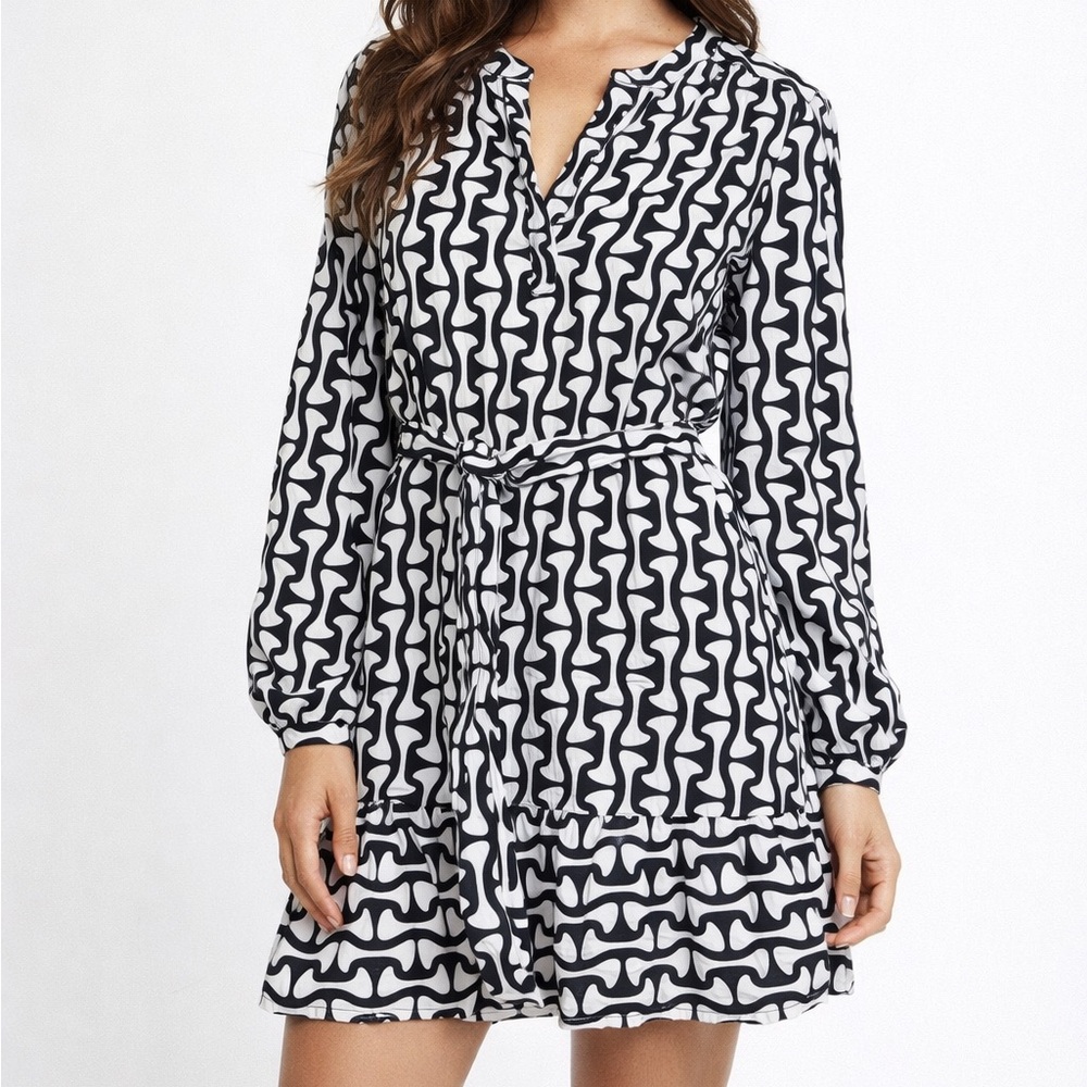 Jessica Simpson Black & White Print Long Sleeve Dress | Size M